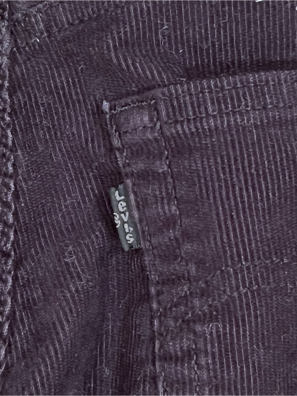 Levi's Women's Ribcage Straight Ankle Black Corduroy Indie/Dark Academia Jean - Picture 5 of 8
